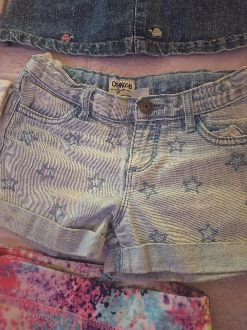 OshKosh B'gosh Light Blue Star Denim Shorts for Kids - Lot Size 5/6